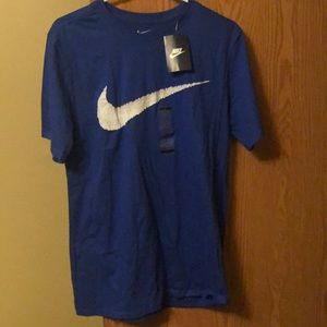 Men’s Nike tee